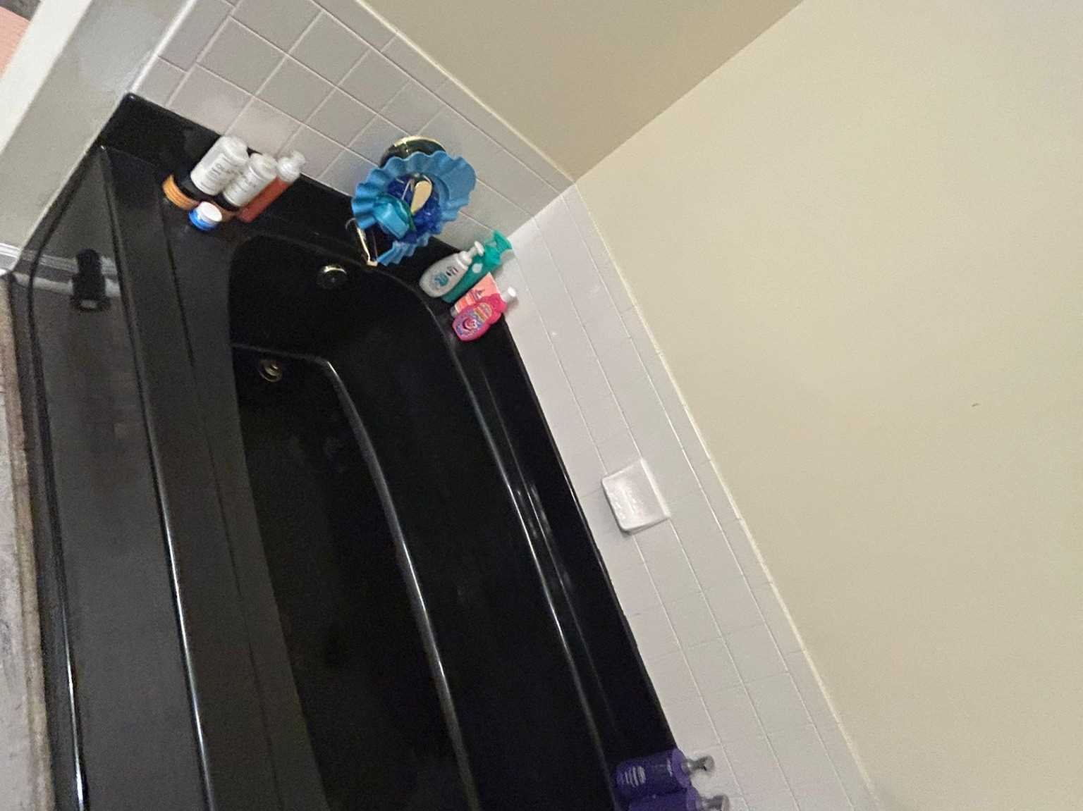 Amezquita Cleaning Llc