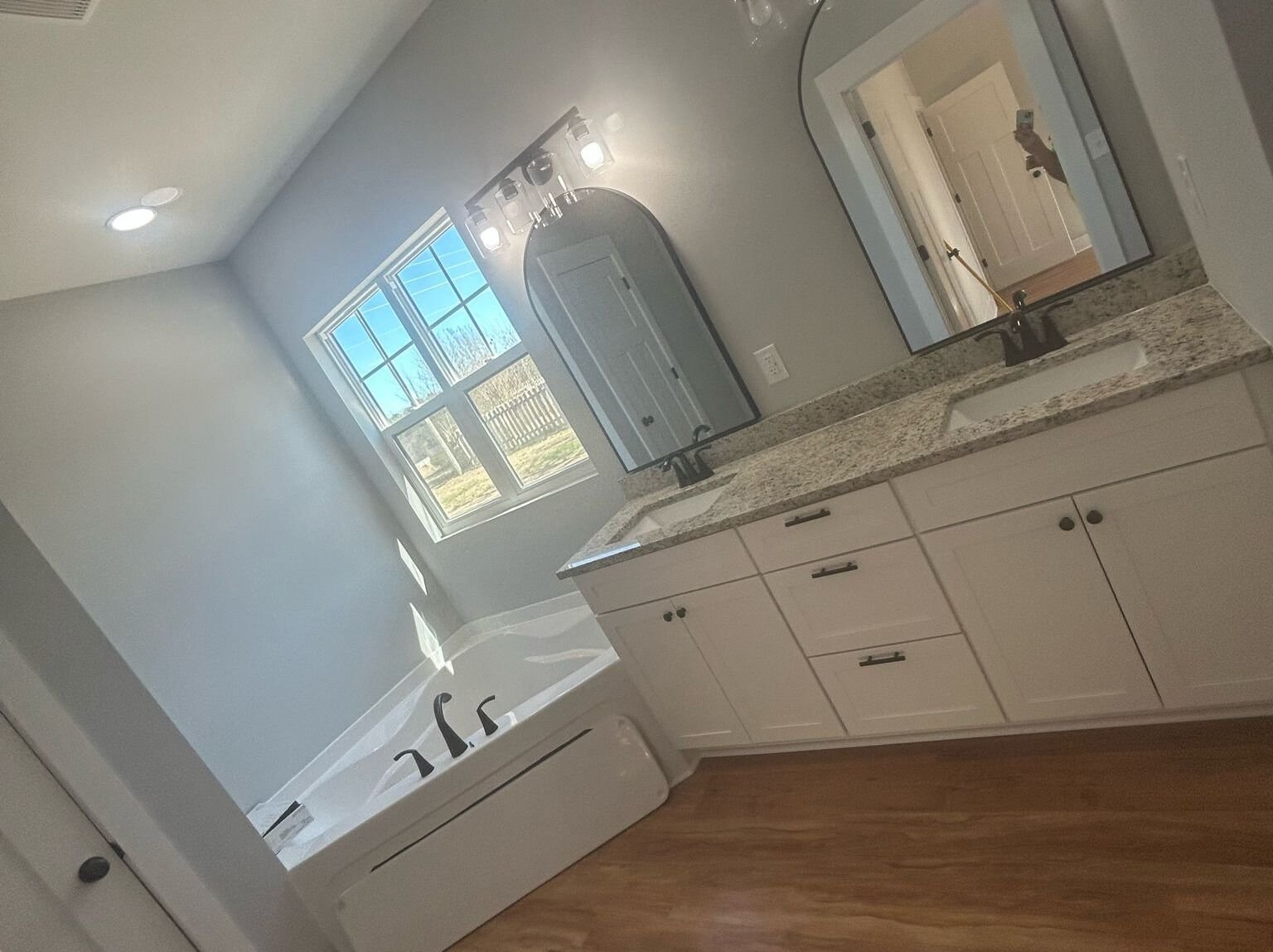 Amezquita Cleaning Llc