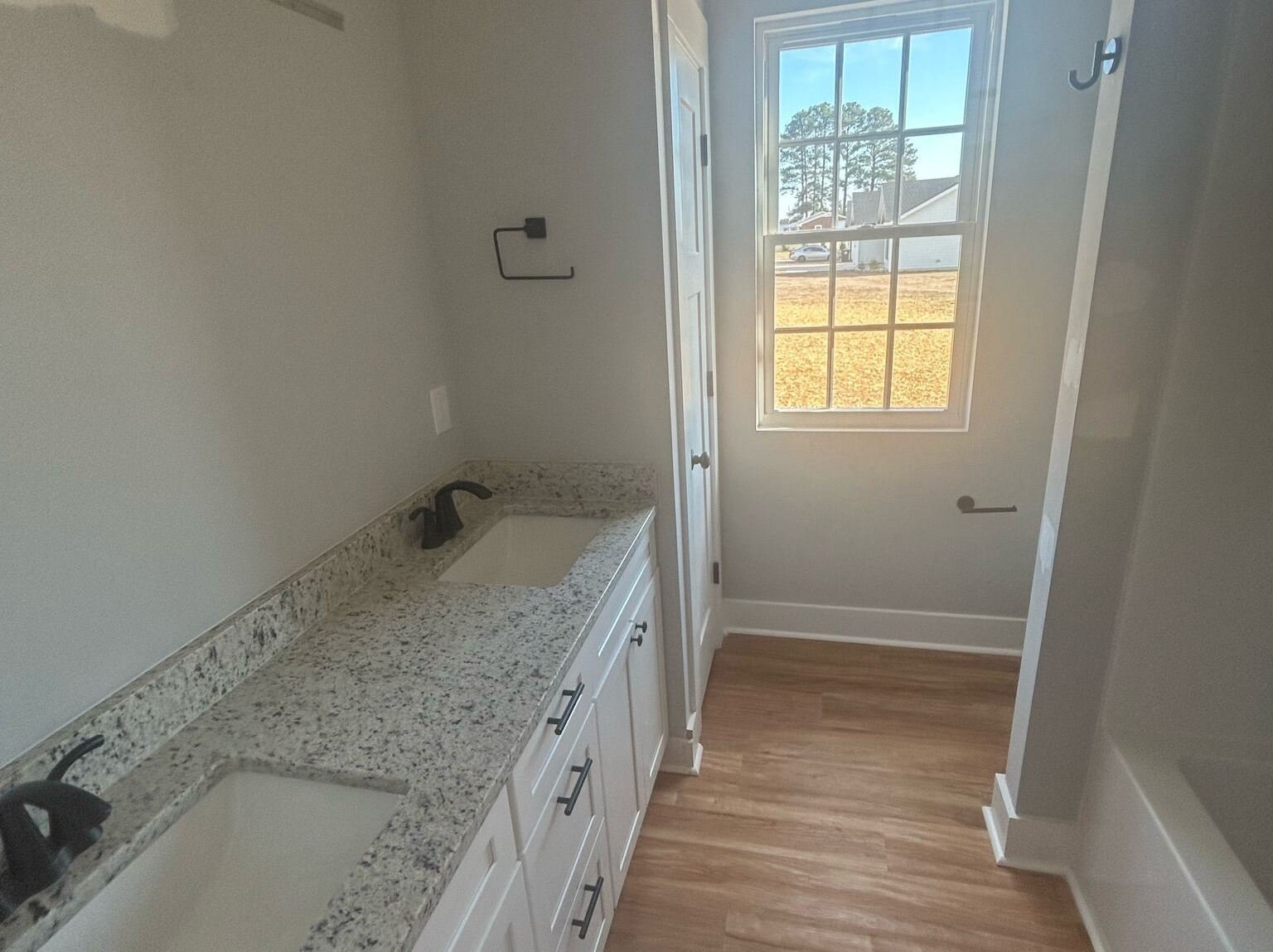 Amezquita Cleaning Llc