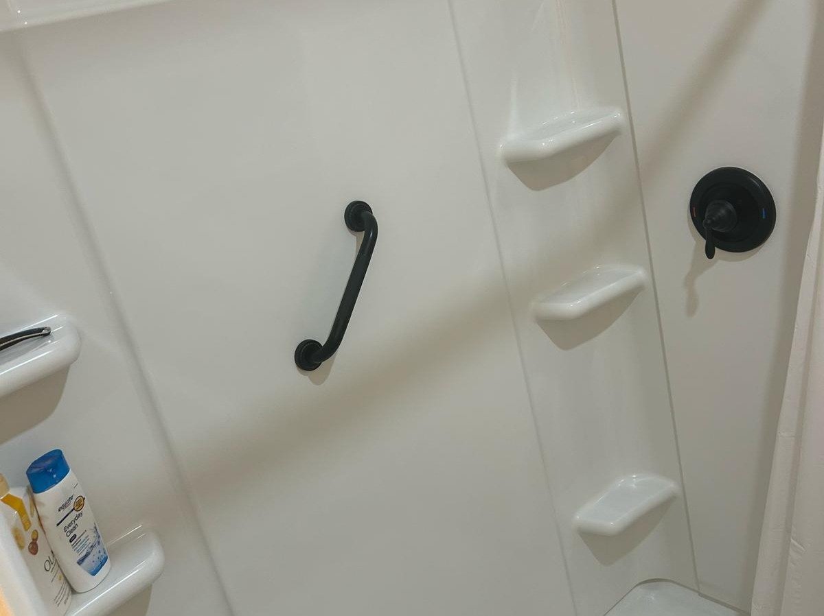 Amezquita Cleaning Llc