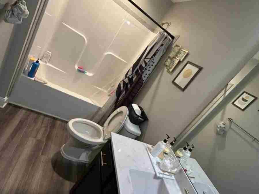 Amezquita Cleaning Llc