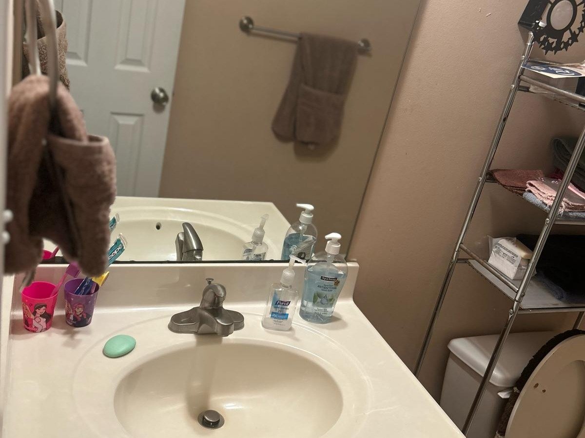 Amezquita Cleaning Llc