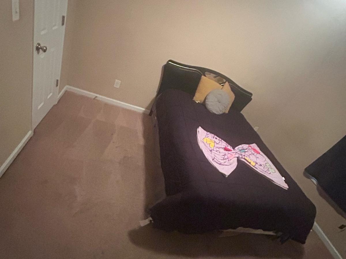 Amezquita Cleaning Llc