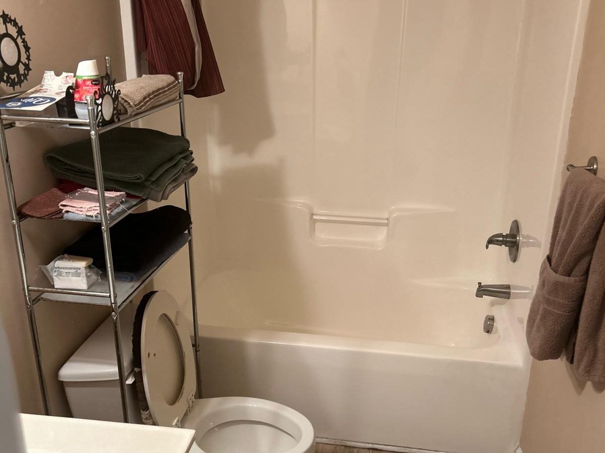 Amezquita Cleaning Llc