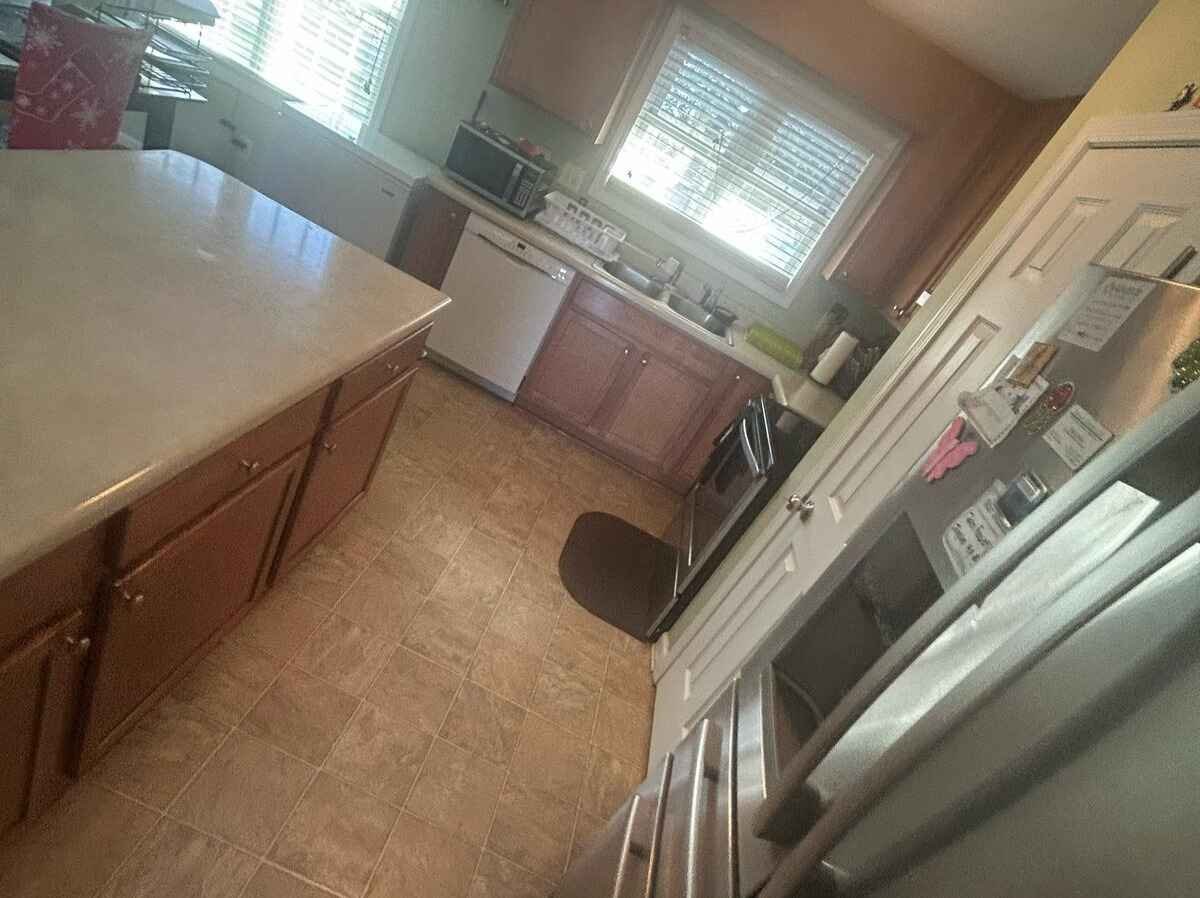 Amezquita Cleaning Llc