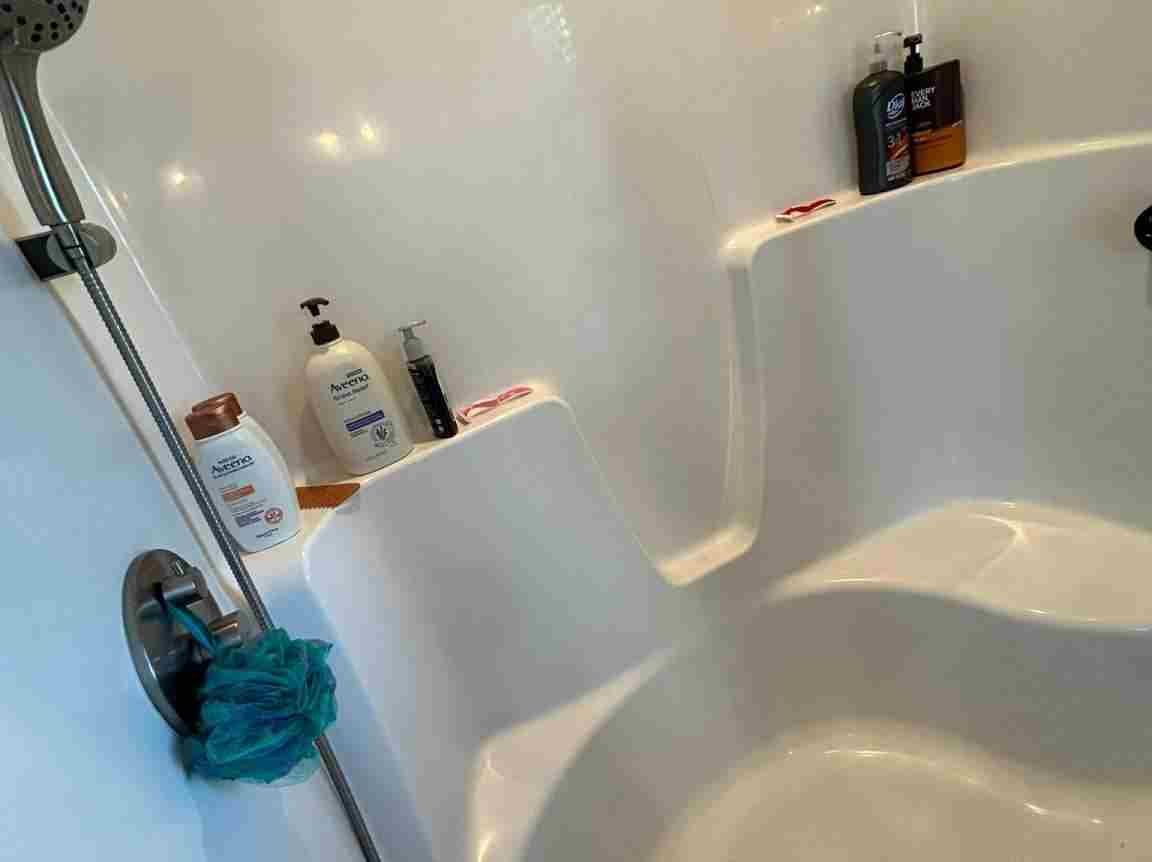 Amezquita Cleaning Llc