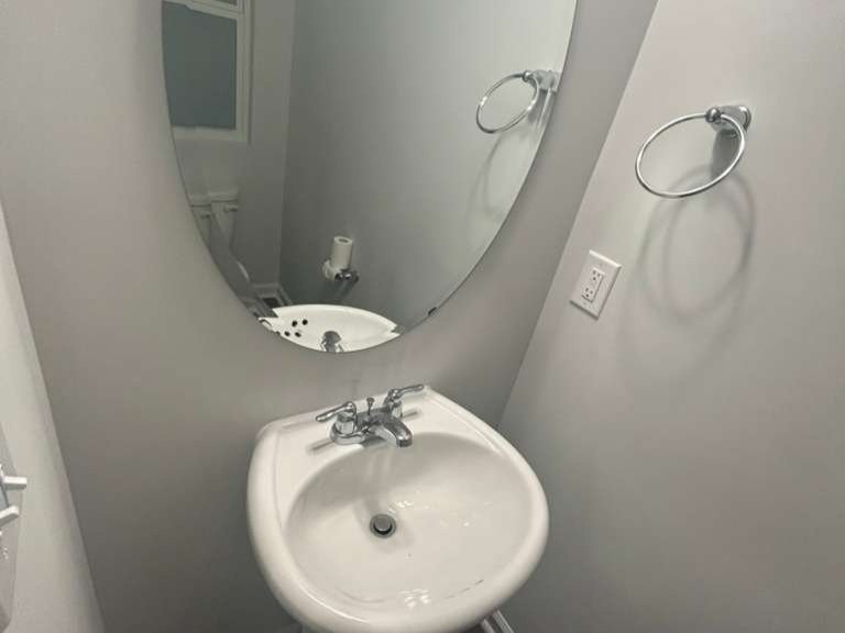 Amezquita Cleaning Llc