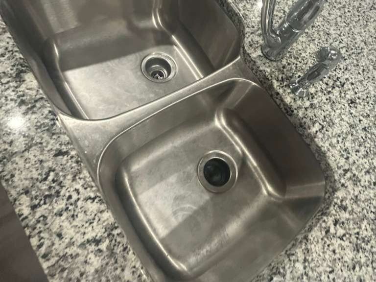 Amezquita Cleaning Llc