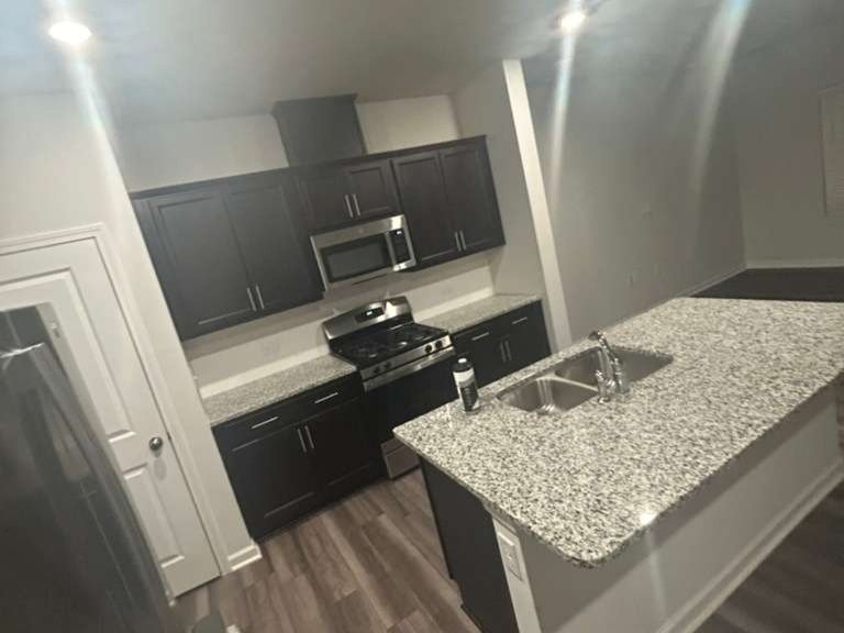 Amezquita Cleaning Llc