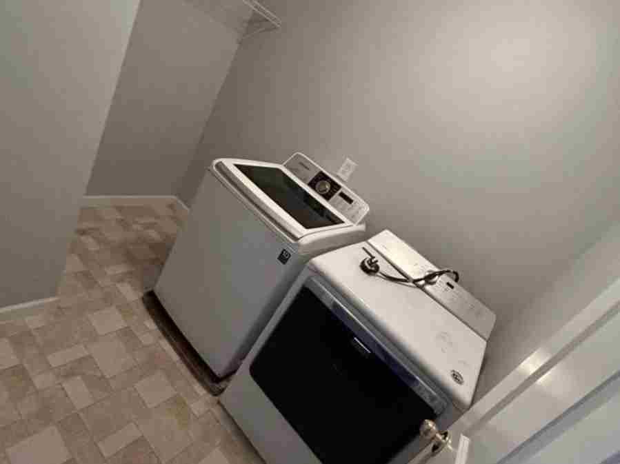 Amezquita Cleaning Llc